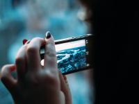 खासगी क्षण कॅमेरात टिपलेत? इतरांपासून लपवण्यासाठी ही अ‍ॅप मदतीला येतील - Marathi News | Private moments shoot in camera? These apps will help you hide from others | Latest tech Photos at Lokmat.com