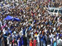 काेरेगाव भीमा विजयस्तंभ अभिवादन दिनाची क्षणचित्रे - Marathi News | Highlights of the Karegaon Bhima Vijaystambha | Latest pune Photos at Lokmat.com