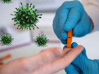 Coronavirus: कोरोनाची चाचणी घरबसल्या करता येणार; ‘या’ देशाने आणली अनोखी टेस्टिंग किट - Marathi News | Coronavirus: finger prick coronavirus tests available in one week by UK pnm | Latest international Photos at Lokmat.com