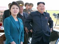 बाबो! वर्षाला करोडो रुपयांची दारू पितात किम जोंग; जगभरातील बँकांमध्ये खाते, जाणून घ्या रहस्य - Marathi News | Luxury life of north korea dictator kim jomg un and his drinking habits | Latest jarahatke Photos at Lokmat.com