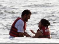 MS Dhoni Retirement : गोव्याच्या किनाऱ्यावर... तेव्हा धोनीने साक्षीसोबत केली होती समुद्रसफर - Marathi News | MS Dhoni Retirement: MS Dhoni visit Goa's beach with Sakshi Dhoni | Latest cricket Photos at Lokmat.com