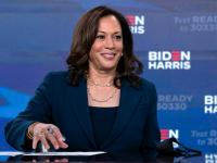 US Elections 2020 : अमेरिकेच्या उपराष्ट्राध्यक्ष बनलेल्या कमला हॅरिस यांचा असा आहे राजकीय प्रवास, भारताशी आहे असं नातं - Marathi News | US Elections 2020: US Vice President Kamala Harris's Political Journey, Relationship with India | Latest international Photos at Lokmat.com