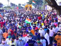 शहीद जवानाला निरोप देण्यासाठी लोटला जनसमुदाय, ऋषिकेश जोंधळे अमर रहे च्या घोषणेने परिसर दुमदुमला - Marathi News | crowd to bid farewell to martyred soldiers, Rishikesh Jondhale Amar Rahe's announcement filled the premises | Latest kolhapur Photos at Lokmat.com