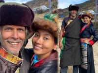 सेलिब्रेटी कपल मालदीव्हजमध्ये मग्न, पण मिलिंद सोमण पत्नीसह पोहचला 10 हजार फुट उंच डोंगरावर - Marathi News | Not Maldives Milind Soman and Ankita Konwar share photos from their Sandakphu trek; See Here | Latest filmy Photos at Lokmat.com