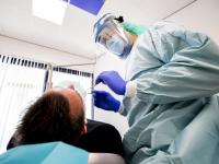 coronavirus: समोर आलं कोरोनाचं नवं लक्षण, आता दातांमध्ये दिसून येतेय अशी समस्या - Marathi News | coronavirus: A new symptom of coronavirus, now a problem that appears in the teeth | Latest international Photos at Lokmat.com