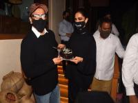 दीपिका पादुकोणच्या बर्थ डे पार्टीला आलिया-रणबीरने लावले ‘चार चाँद’, पाहा फोटो - Marathi News | Deepika Padukone, Ranveer Singh Step Out for a Birthday Dinner With Alia Bhatt and Ranbir Kapoor | Latest filmy Photos at Lokmat.com