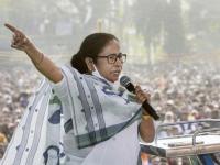 Mamta Banerjee Birthday : साधी राहणी, आक्रमक राजकारणी! अशी आहे बंगालच्या रणरागिणीची धडाकेबाज कारकीर्द - Marathi News | Mamta Banerjee Birthday: Simple living, aggressive politician! Such is the tumultuous career of the Ranaraginis of Bengal | Latest national Photos at Lokmat.com