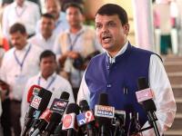 अर्थसंकल्पीय अधिवेशन देवेंद्र फडणवीसांनी गाजवले, या मुद्द्यांवरून महाविकास आघाडीला सळो की पळो करून सोडले… - Marathi News | maharashtra budget session 2021 : Devendra Fadnavis dominated the Mahavikas Aghadi in the budget session | Latest politics Photos at Lokmat.com