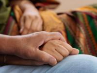 संतापजनक! संशयाच्या भूताने पतीला घेरले, तांब्याच्या तारेने पत्नीचे गुप्तांग शिवले - Marathi News | The demon of suspicion surrounded the husband, touching his wife's privet part with a copper Wire | Latest crime Photos at Lokmat.com