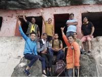 दिव्यागांची दमदार कामगिरी; वारा-पाऊस झेलत कठीण गोरखगडची मोहीम केली फत्ते - Marathi News | Divyaga's energetic performance; Expedition to Gorakhgad, which was difficult due to wind and rain | Latest chhatrapati-sambhajinagar Photos at Lokmat.com