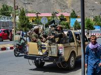 Afghanistan Crisis: भयावह! तालिबानी दहशतवादी घरात घुसले, जेवण बनवण्यास सांगितले, महिलेने नकार देताच... - Marathi News | Afghanistan Crisis: Terrible! Taliban terrorists broke into the house, asked to make a meal, but the woman refused then they killed her | Latest inspirational Photos at Lokmat.com