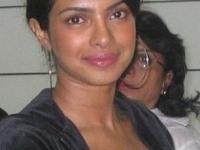 Natural Beauty : मेकअपशिवाय जास्त सुंदर दिसतात 'या' अभिनेत्री; फोटो पाहून डोळ्यांवरचा विश्वास उडेल - Marathi News | Natural Beauty : kiara advani to katrina kaif these actresses look beautiful even without make up see photos | Latest sakhi Photos at Lokmat.com