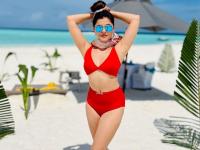 Rubina dilaik : मालदिवमध्ये समोर आला रूबीना दिलैकचा बोल्ड अवतार; लाल बिकनीत समुद्र किनारी करतेय इन्जॉय - Marathi News | Rubina dilaik : Rubina dilaik sizzling photos in red bikini maldives vacation | Latest sakhi Photos at Lokmat.com