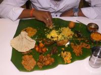 Food: या हॉटेल्समध्ये अजूनही तीन रुपयांना मिळते भरपेट जेवण, असतात हे पदार्थ - Marathi News | Food: In these hotels in Kolkata you can still get a full meal for three rupees | Latest jarahatke Photos at Lokmat.com