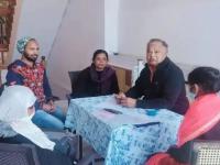 प्रियकराला शेवटचं भेटण्यासाठी 15 वर्षांच्या मुली घरातून पळाल्या, वडीलांच्या पॅन्टमधून चोरले पैसे  - Marathi News | 15-year-old girls run away from home for last visit to boyfriend, money stolen from father's pants | Latest crime Photos at Lokmat.com