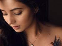 हर टॅटू कुछ कहता है... प्रियांका चोप्रा ते सायली संजीव; वाचा सेलिब्रिटींच्या टॅटूची 'इमोशनल' गोष्ट - Marathi News | Bollywood celebrities, actress with their stunning, stylish and emotional tattoo | Latest sakhi Photos at Lokmat.com