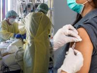 Corona Vaccine : कोरोना लसीचे 2 डोस घेतल्यावर साईड इफेक्टने किती जणांचा मृत्यू झाला?; सरकारनं सांगितला आकडा - Marathi News | Corona Vaccine how many people died due to side effects after taking both doses of corona vaccine | Latest national Photos at Lokmat.com