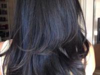 कमी वयात केस खूपच पांढरे झालेत? आठवड्यातून २ दिवस 'हे' तेल लावा, काळेभोर राहतील केस - Marathi News | How To Get Black Hair Permanently : Hair care tips to remove the problem of white hair apply this oil in the hair | Latest sakhi Photos at Lokmat.com