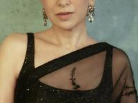 लोलो करिष्मा कपूरचा आज वाढदिवस, वाचा करिष्माच्या आयुष्यातील अननोन गोष्टी, करिनाही म्हणाली.. - Marathi News | 48th Birthday of actress Karisma Kapoor: Untold and Unknown stories of actress Karisma Kapoor | Latest sakhi Photos at Lokmat.com