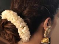 तुमच्या पर्सनॅलिटीचे सिक्रेटस जगजाहीर सांगते तुमची हेअरस्टाइल; बघा तुमची हेअरस्टाइल नक्की काय सांगते.. - Marathi News | 10 Things Your Hairstyle Could Reveal About Your Personality, What your hair says about your personality? | Latest sakhi Photos at Lokmat.com