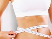 वजन कमी करण्याच्या वेडापायी लोक करतात ९ चुका, तज्ज्ञ सांगतात तुम्हीही चुका करत असाल तर.. - Marathi News | 9 Most common weight loss mistakes, Weight loss advice given by celebrity dietition Rujuta Divekar | Latest sakhi Photos at Lokmat.com