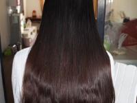 How to Blacken Grey Hair : पांढरे केस खूपच वाढलेत? दाट, लांबसडक केसांसाठी नारळाच्या तेलात ३ पदार्थ मिसळून लावा - Marathi News | How to Blacken Grey Hair : Coconut oil for premature white hair problem treatment mix mehndi and indian amla | Latest sakhi Photos at Lokmat.com