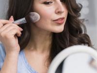 दिवाळीत खास लूक हवा, पहा सेलिब्रिटीचे खास लूक- दिसा एकदम परफेक्ट सुंदर - Marathi News | 10 attractive festive looks for diwali, How to get ready perfectly for diwali festival | Latest sakhi Photos at Lokmat.com