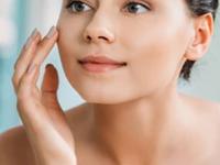 हिवाळ्यात कोरड्या पडणाऱ्या त्वचेसाठी आयुर्वेदिक उपाय, त्वचा होईल मऊ- मुलायम - Marathi News | Ayurvedic remedies for skin care in winter season | Latest sakhi Photos at Lokmat.com