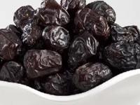 काळा खजूर खाण्याचे ५ फायदे, हिमोग्लोबिन वाढेल आणि पचनही सुधारेल, हिवाळ्यात आहारात हवेच! - Marathi News | 5 Benefits of Eating Black Dates, Increases Hemoglobin and Improves Digestion, Must Have in Winter Diet! | Latest sakhi Photos at Lokmat.com