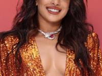 देसी गर्ल प्रियांका चोप्राची मोठी भरारी, प्रभावशाली महिलांच्या यादीत स्थान.. मोठ्या जिद्दीची कहाणी.. - Marathi News | Desi Girl Priyanka Chopra got a place in BBC’s list of most influential women for the year 2022 | Latest sakhi Photos at Lokmat.com