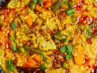 लोक वर्षानुवर्षे आवडीने खातात असे ८ पारंपरिक भारतीय पदार्थ! बघा, यापैकी तुम्ही किती पदार्थ खाल्लेत? - Marathi News | 8 Traditional Indian Foods People Have Loved For Years! Look, how many of these foods have you eaten? | Latest sakhi Photos at Lokmat.com