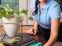 कपड्यांपासून फर्निचरपर्यंत... सगळं घर होईल चकाचक, बघा घराच्या स्वच्छतेसाठी व्हिनेगरचे ६ भन्नाट उपयोग - Marathi News | Cleaning Hacks: Uses of white vinegar for cleaning purpose, 6 ways to clean your house using white vinegar | Latest sakhi Photos at Lokmat.com