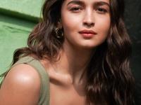 आलू - मिठी - जिराफ - नुष्की ही सगळी कुणाची नावं आहेत, माहीत आहे? पाहा तुम्ही त्यांना ओळखता का.. - Marathi News | Aloo - Mithi - Giraffe - Nushki are all names of someone, do you know? See if you recognize them.. | Latest sakhi Photos at Lokmat.com