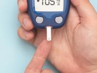 डायबिटीसच्या भितीनं गोड का सोडायचं? ७ गोष्टी करा, दिवसभर शुगर कंट्रोलमध्ये राहील शुगर - Marathi News | Diabetes Control Tips : How to lower blood sugar in 24 hours 7 easy daily routine tips | Latest sakhi Photos at Lokmat.com