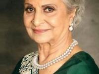 आज फिर जिने की तमन्ना है! हिंदी सिनेमाच्या रुपेरी पडद्यावरचं अव्वल नाव-वहिदा रहमान.. - Marathi News | Interesting Facts About Waheeda Rehman The Epitome Of Beauty | Latest sakhi Photos at Lokmat.com