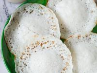 विकतसारखं जाळीदार, मऊ अप्पम घरीच करा; 7 सोप्या ट्रिक्स-केरळस्टाईल परफेक्ट अप्पम बनेल - Marathi News | Tips and Tricks to make soft appam : How to make perfect appam at home | Latest sakhi Photos at Lokmat.com