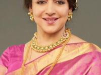 ड्रीमगर्ल कधी म्हातारी होत नाही! सुपरस्टार असूनही केली प्रेमासाठी ' मोठी ' तडजोड, हेमा मालिनी म्हणते.. - Marathi News | The original dreamgirl: Hema Malini | Latest sakhi Photos at Lokmat.com