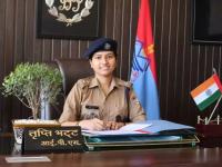 अब्दुल कलामांना भेटून प्रेरणा मिळाली, इस्रोची नोकरी नाकारली; पहिल्याच प्रयत्नात IPS झाली - Marathi News | ips trupti bhatt success story who cleared upsc exam in first attempt | Latest national Photos at Lokmat.com