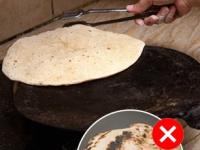 लोखंडी तव्यावर पोळी भाजताना जळते? ४ चुका टाळा- पोळ्या करपणार नाही- छान फुलतील - Marathi News | Why chapati get burnt while roasting on iron pan? avoid 4 mistakes while roasting chapati or poli on iron pan | Latest sakhi Photos at Lokmat.com