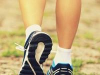 सकाळी की संध्याकाळी कधी चालल्याने वजन लवकर कमी होतं? बारीक होण्यासाठी तज्ज्ञ सांगतात.... - Marathi News | Which Is Better Morning Walk Or Evening Walk : Morning Or Evening Which Is the Better Time To Go on a Walk | Latest sakhi Photos at Lokmat.com