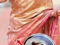 कॉटनचे कपडे धुतल्यानंतर आकसतात? करून बघा १ खास उपाय- सिल्क साड्यांसाठीही उपयुक्त - Marathi News | Cotton clothes shrink after washing? How to prevent cotton clothes from shrinking? how to wash cotton clothes by avoiding its shrinking, proper method of washing silk and cotton clothes, use of reetha for washing clothes | Latest sakhi Photos at Lokmat.com