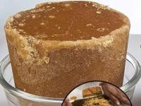 गुळाची भेली फोडणं कठीण जातं- सगळीकडे चिकट होतं? बघा झटपट गूळ फोडण्याची सोपी युक्ती - Marathi News | How to cut jaggery easily, tricks and tips for cutting jaggery | Latest sakhi Photos at Lokmat.com