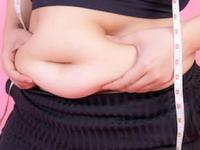 सुटलेलं पोट पटकन कमी करण्यासाठी ५ व्यायाम, वजनही होईल कमी आणि पोटावरची चरबी गायब - Marathi News | 5 exercise for reducing belly fat, how to reduce belly fat? weight lose tips | Latest sakhi Photos at Lokmat.com