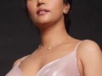 पंचायतच्या रिंकीची पाहा हिंमत; आईबाबांचा विरोध होता म्हणून घर सोडलं, मुंबईत येऊन स्ट्रगल केला आणि.. - Marathi News | Panchayat 3: Who is Rinki aka Sanvika? Know Unknown facts | Latest sakhi Photos at Lokmat.com