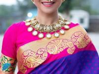 वटसावित्री पौर्णिमा: खूप वेळ न घालवता झटपट सुंदर मेकअप करण्याच्या ५ टिप्स, सगळ्यांपेक्षा देखण्या दिसाल - Marathi News | vatsavitri pournima special look, how to do fast makeup, makeup tips for begginers, basic makeup tips for quick makeup, how to do natural makeup | Latest sakhi Photos at Lokmat.com