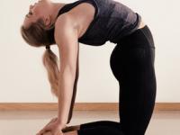 योगा- व्यायाम करायला वेळच नाही? फक्त ५ मिनिटांचे 'असे' स्ट्रेचिंग करा, वजन मुळीच वाढणार नाही - Marathi News | 5 minutes stretches for fitness and weight loss, no time for yoga and exercise then must have these 5 stretches every day | Latest sakhi Photos at Lokmat.com