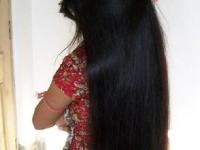 केस गळतीमुळे कपाळ मोठं दिसतंय? अर्धा चमचा हळद या पद्धतीने केसांना लावा-दाट होतील केस - Marathi News | Turmeric For Long Hairs : How to Apply Turmeric On Hairs in Easy Way | Latest sakhi Photos at Lokmat.com