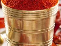 स्वयंपाकासाठी तुम्ही भेसळीचे मसाले तर वापरत नाही ना? बघा मसाल्यांची शुद्धता कशी ओळखायची - Marathi News | how to identify adulteration in spices, 5 important tips to identify adulterated spices | Latest sakhi Photos at Lokmat.com