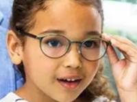 मुलांना कमी वयातच चष्मा लागू नये म्हणून ५ पदार्थ खाऊ घाला; नजर कमजोर होणार नाही - Marathi News | 5 foods to prevent children from getting glasses at an early age; best food for good vision and eye health | Latest sakhi Photos at Lokmat.com