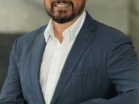 धक धक गर्ल माधुरी दीक्षितचे पती सांगतात हृदयाच्या मजबुतीसाठी ५ व्यायाम- हृदयरोगाचा धोका टळेल - Marathi News | top 5 exercises for strong heart, dr shriram nene suggests how to keep your heart strong, best tips for healthy heart | Latest sakhi Photos at Lokmat.com